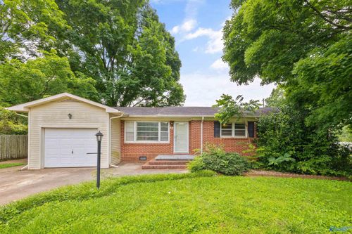 3811 Duncan Cir Nw, Huntsville, AL, 35810-3105 | Card Image