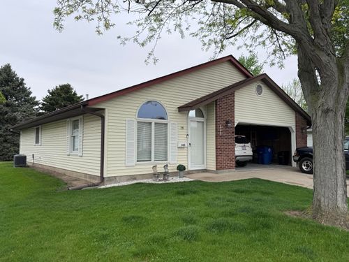 805 Townview Dr, Saint Marys, OH, 45885-2819 | Card Image