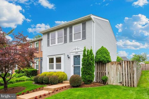 18015 Queen Elizabeth Dr, OLNEY, MD, 20832-2801 | Card Image