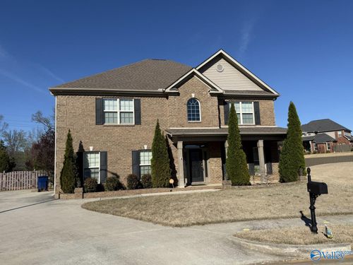 218 Woodgrove Dr Nw, Madison, AL, 35757-7252 | Card Image