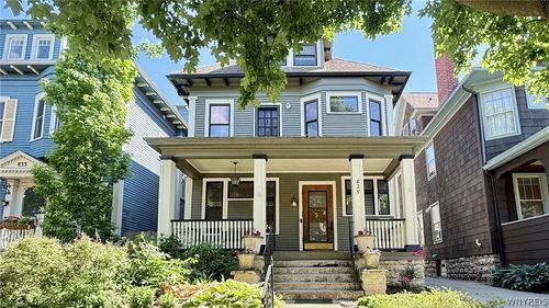829 Auburn Ave, Buffalo, NY, 14222-1400 | Card Image