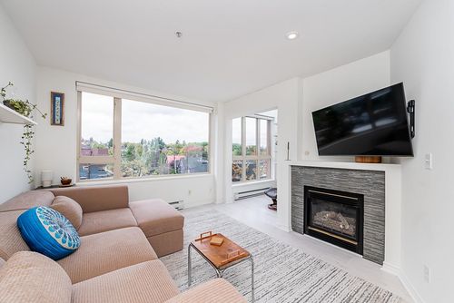 409-1688 E 4th Ave, Vancouver, BC, V5N1J8 | Card Image
