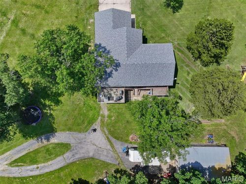 26198 Woodridge Dr, Warrenton, MO, 63383-6526 | Card Image