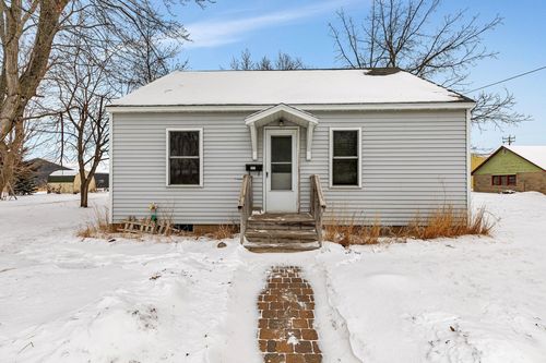 315 E James St, Paynesville, MN, 56362-1618 | Card Image