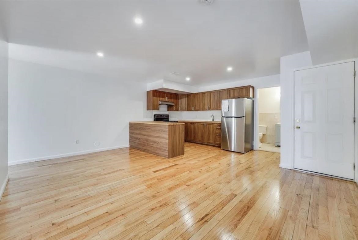 Residential Lease in JC, Greenville 5