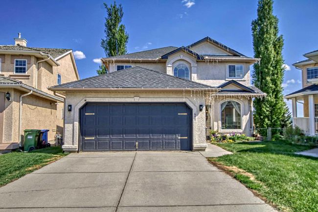 648 Scimitar Bay Nw, Home with 6 bedrooms, 4 bathrooms and 4 parking in Calgary AB | Image 2