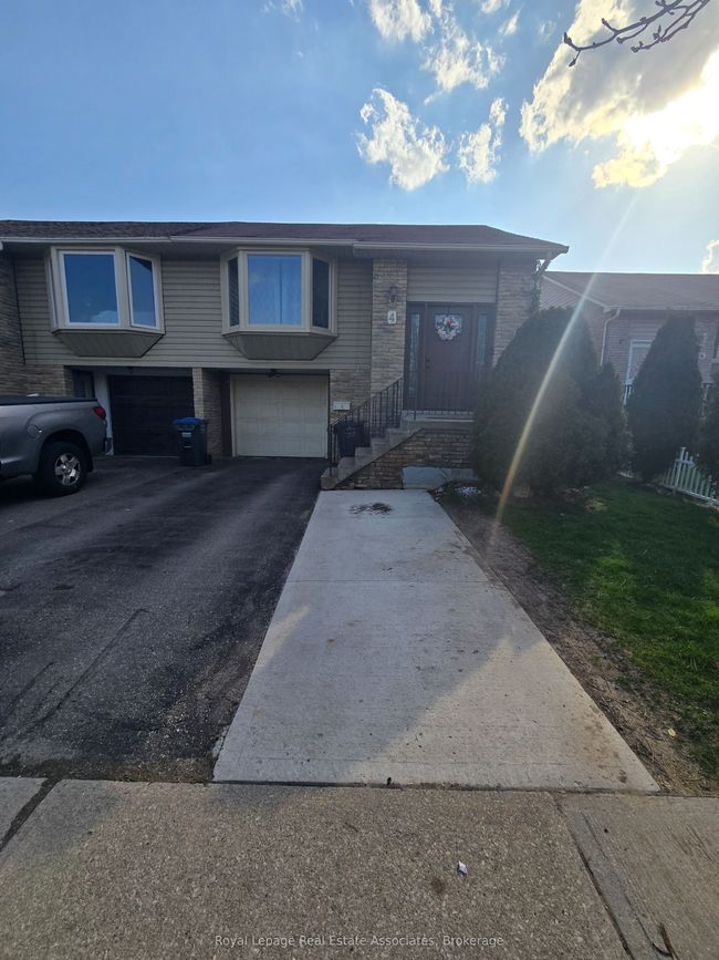 BASEMENT - 4 Lansing Sq, House attached with 2 bedrooms, 1 bathrooms and 1 parking in Brampton ON | Image 29