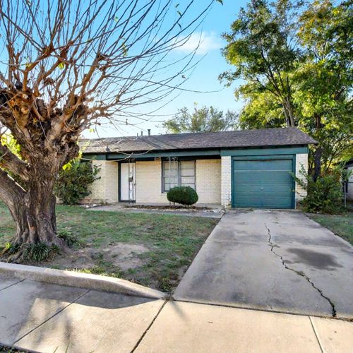 4204 Pate Dr, Fort Worth, TX, 76119-3828 | Card Image