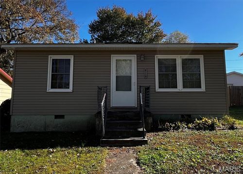 610 N Spring St, Bloomfield, MO, 63825-9203 | Card Image