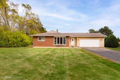 1397 Wauchope Drive, House other with 3 bedrooms, 2 bathrooms and 2 parking in Elgin IL | Image 1