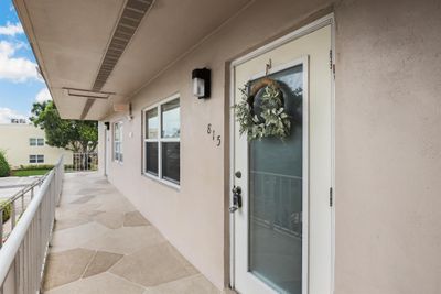 815 Flanders Q, Condo with 2 bedrooms, 2 bathrooms and null parking in Delray Beach FL | Image 2