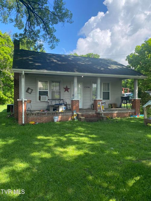 4228 Sullivan Gardens Dr, Kingsport, TN, 37660-7741 | Card Image