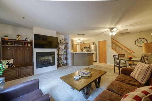 1217 Bay Cv, White Bear Lake, MN, 55110-6758 | Card Image