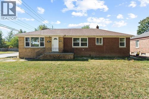 {{alt}} | Card Image