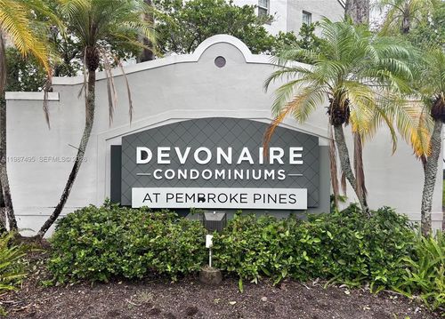 301-520 Sw 111th Avenue, Pembroke Pines, FL, 33025 | Card Image