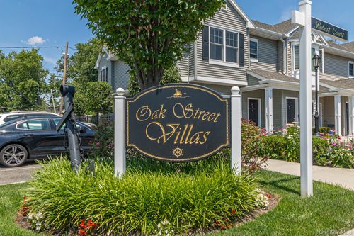 24 Robert Court Street, Babylon, NY, 11701 | Card Image