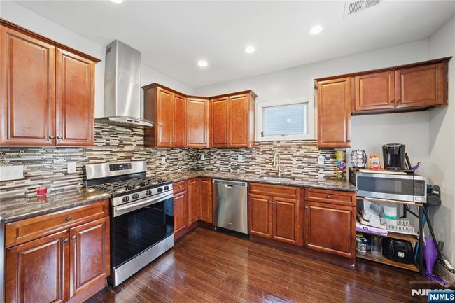 82 Barbour St, House other with 3 bedrooms, 2 bathrooms and null parking in Haledon NJ | Image 11