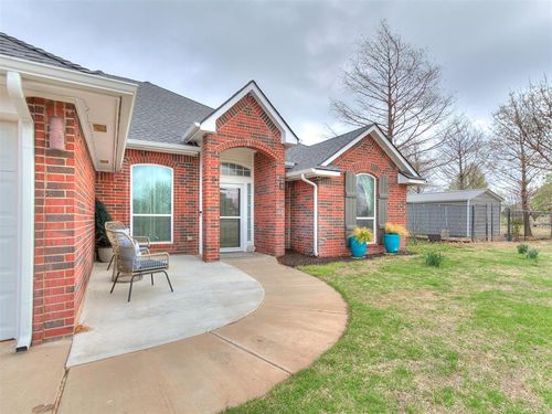 4949 Penn Place Dr, Edmond, OK, 73025-1693 | Card Image