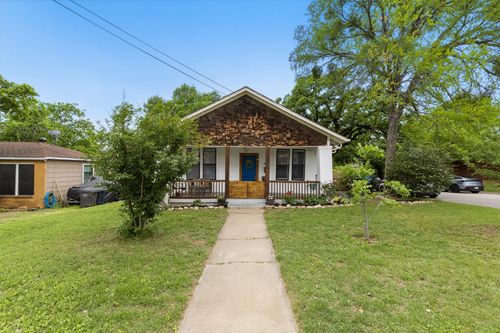 3000 Haynie St, Fort Worth, TX, 76112-6617 | Card Image