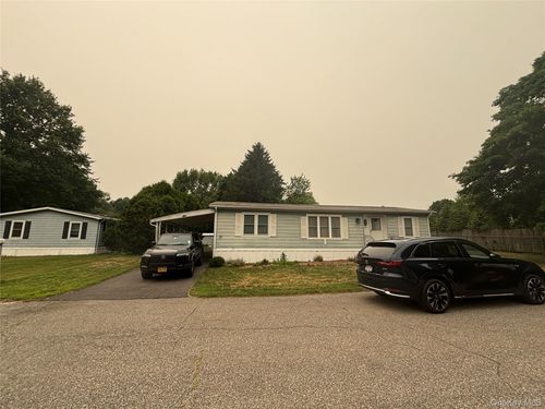 30b-30B Witt Ln, Riverhead, NY, 11901 | Card Image