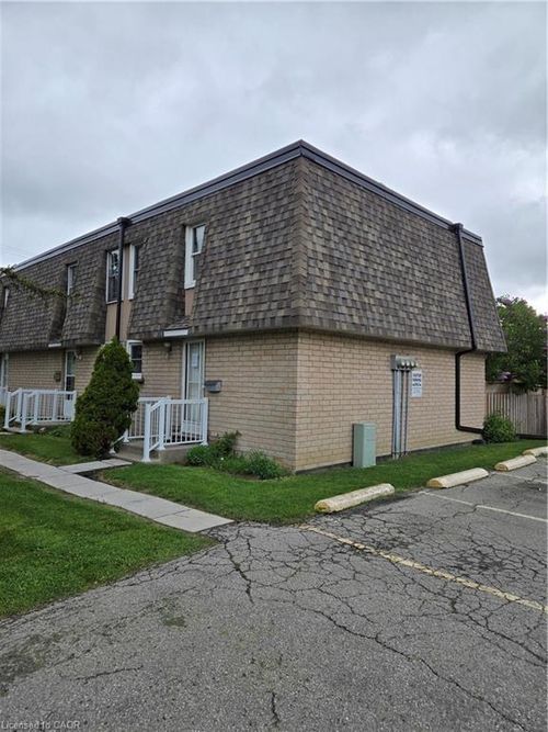 4-153 Limeridge Rd W, Hamilton, ON, L9C2V3 | Card Image