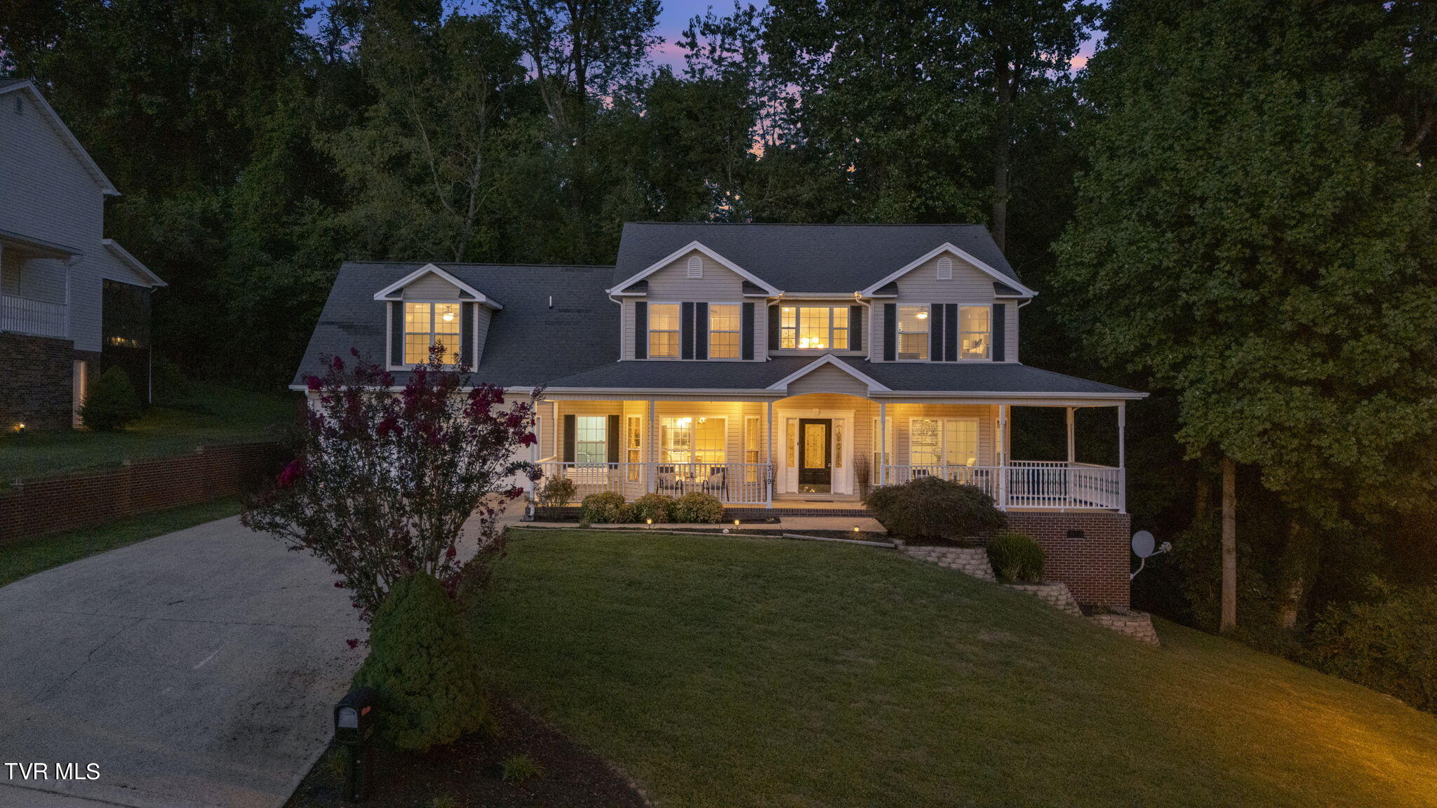Henrys Ln, Bristol, VA 24202