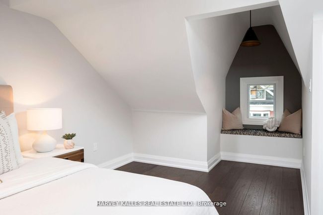 65 Tiverton Ave, House other with 3 bedrooms, 2 bathrooms and 2 parking in Toronto ON | Image 29