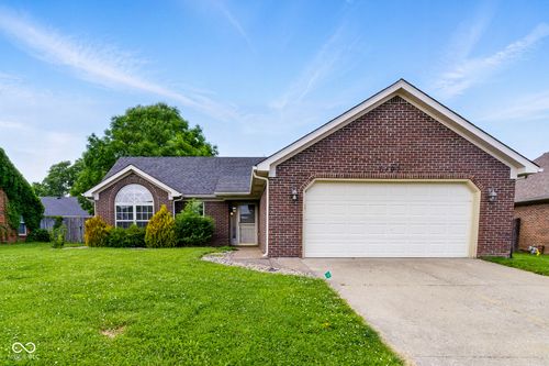 6707 Dovir Woods Dr, Sellersburg, IN, 47172-9159 | Card Image