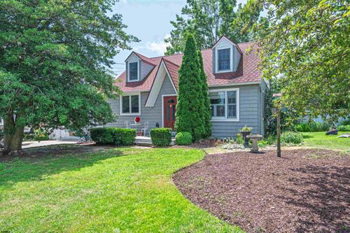 2 Somers Ave, Somers Point, NJ, 08244-2338 | Card Image