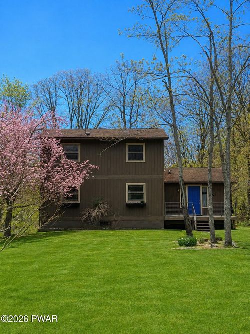 109 Buck Run Dr, Milford, PA, 18337-4035 | Card Image