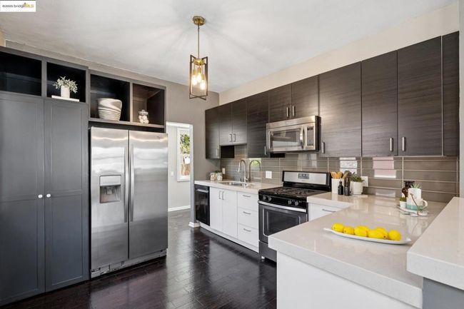 1092 Dwight Way, House other with 2 bedrooms, 2 bathrooms and 1 parking in Berkeley CA | Image 16
