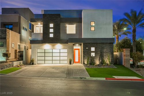 800 Loch Katrine Ave, Henderson, NV, 89012-5732 | Card Image