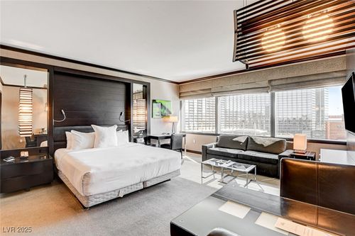 9015-2600 W Harmon Ave, Las Vegas, NV, 89158-4538 | Card Image