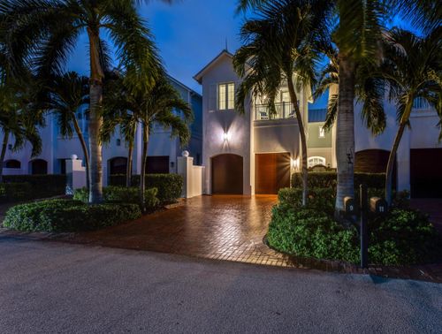 9 Adams Rd, Ocean Ridge, FL, 33435-6203 | Card Image