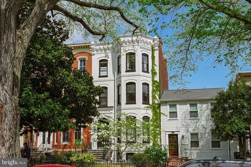 322 E Capitol St Ne, WASHINGTON, DC, 20003-3809 | Card Image