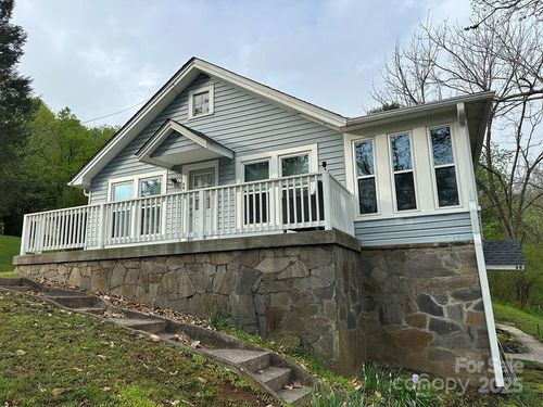 4 & 6 Skyview Road, Whittier, NC, 28789 | Card Image