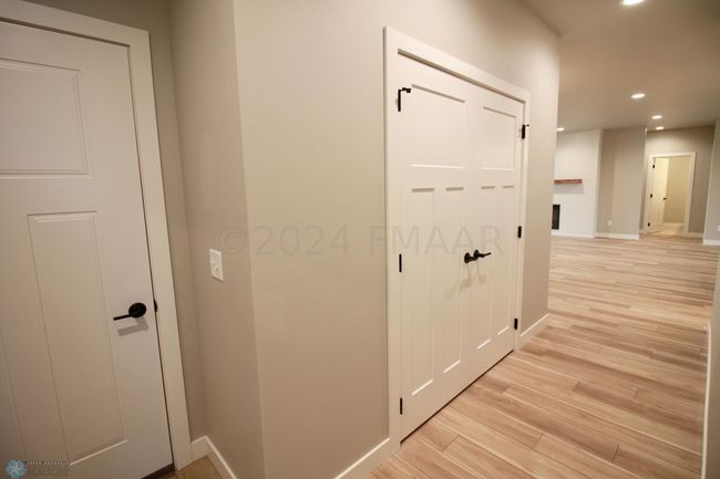 Hallway to main living area | Image 28