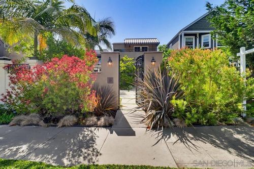313 I Ave, Coronado, CA, 92118-1135 | Card Image