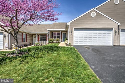 245-245 Equine Cv, RED LION, PA, 17356-8781 | Card Image