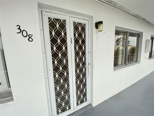 apt-308-11251 80th Ave, SEMINOLE, FL, 33772-4635 | Card Image