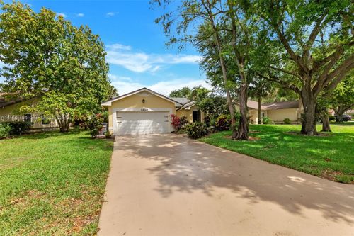 1-4220 Grove Park Ln, Boynton Beach, FL, 33436-8830 | Card Image