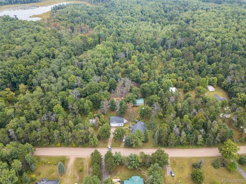 322 E Pere Cheney Rd, Roscommon, MI, 48653-7504 | Card Image