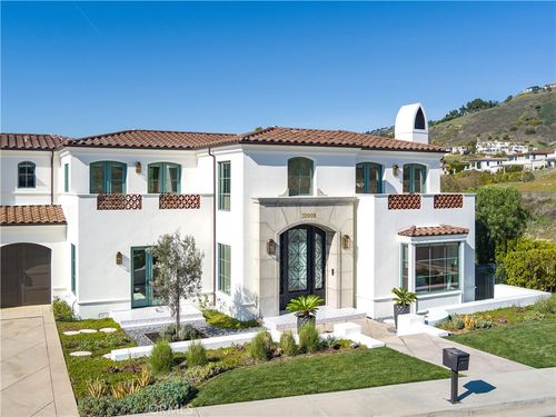 32009 Cape Point Dr, Rancho Palos Verdes, CA, 90275-4557 | Card Image
