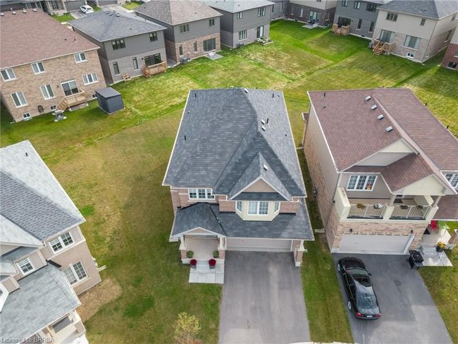 83 Munro Cir, House other with 4 bedrooms, 3 bathrooms and 4 parking in Brantford ON | Image 36