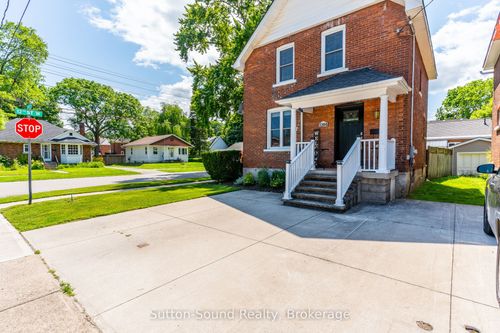 1204 3rd A Ave W, Owen Sound, ON, N4K4T7 | Card Image