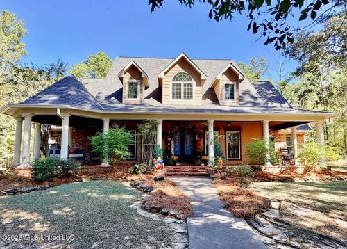 220 Val Verde Cv, Brandon, MS, 39047-4610 | Card Image