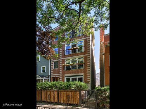 3-645 W Briar Pl, Chicago, IL, 60657-4983 | Card Image