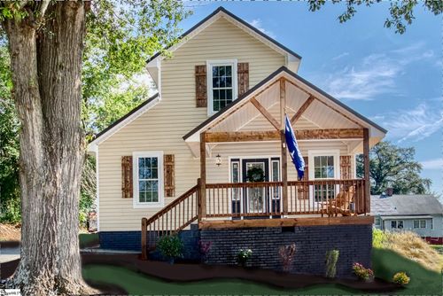 113 S 8th St, Easley, SC, 29640-3427 | Card Image