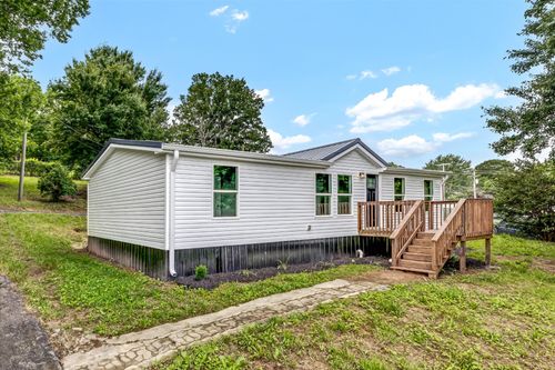 829 Childress Ave, Sweetwater, TN, 37874-1338 | Card Image