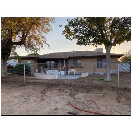 12568 Esther St, Boron, CA, 93516-1628 | Card Image